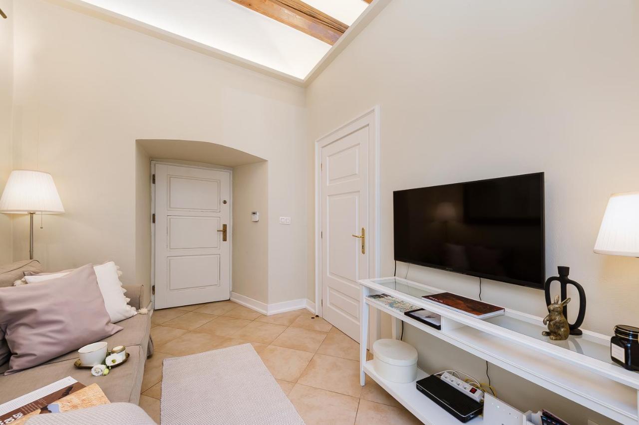 Roma Apartment - Loftaffair Краков Экстерьер фото